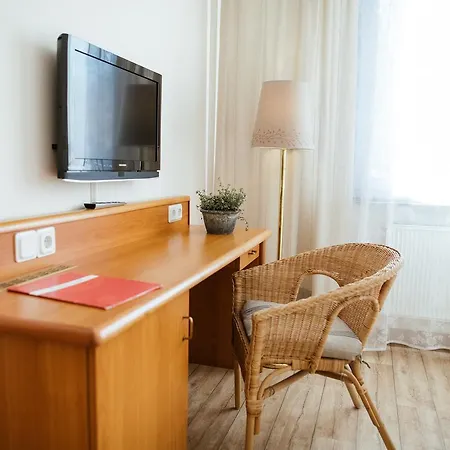 Hotel Rosenstadt Forst 3*