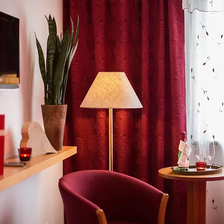 Rosenstadt Forst 3* 포르스트