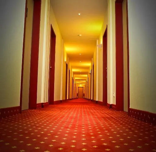 Rosenstadt Forst 3* فورست