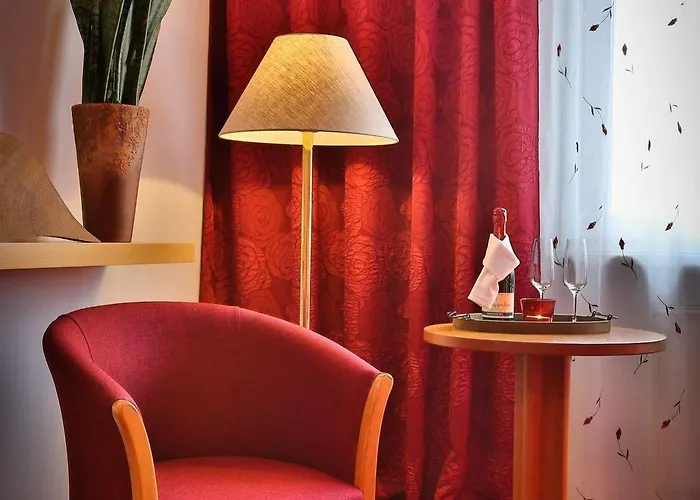 فندق Rosenstadt Forst 3*